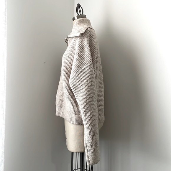 Sweater - Picture 3 of 3